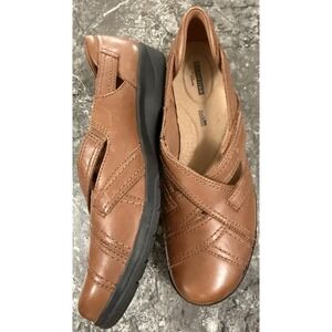 Collection By Clarks Womens Cheyn Wale Soft Cushion‎ Leather Woven  Dark Tan 11N